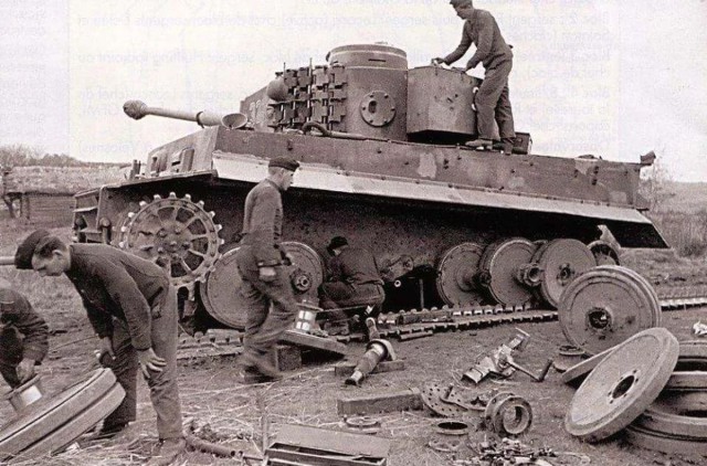 ...ушел только Т-72