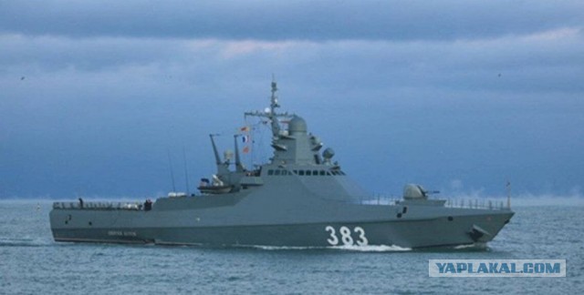 В Сети появилось видео, как утверждается, пострадавшего корабля "Минск" в Севастополе