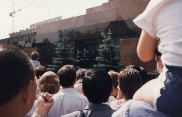 День в истории. Отмена поста номер один у Мавзолея