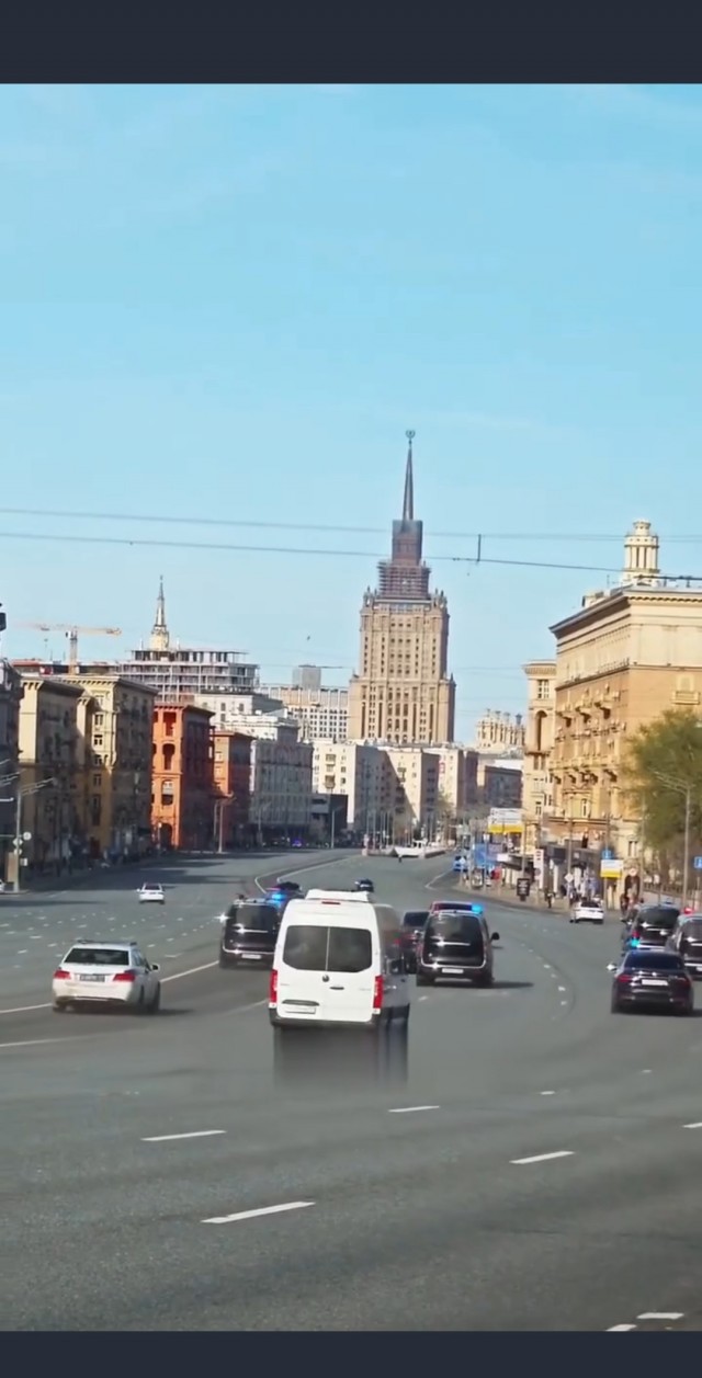 Москва. Утро. Кортеж президента Российской Федерации