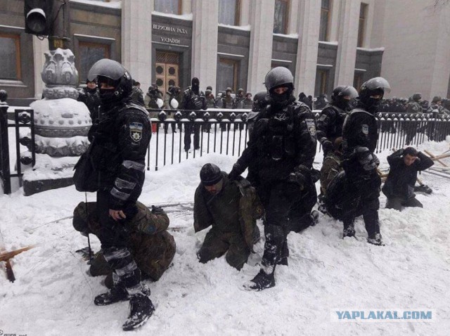 На Украине начался второй тур президентских выборов