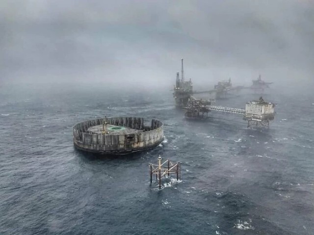 Кошмар субмеханофоба: 30 жутких фото затопленных объектов