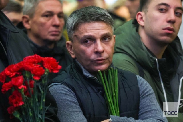 В Москве сегодня простились со спортивным комментатором Василием Уткиным