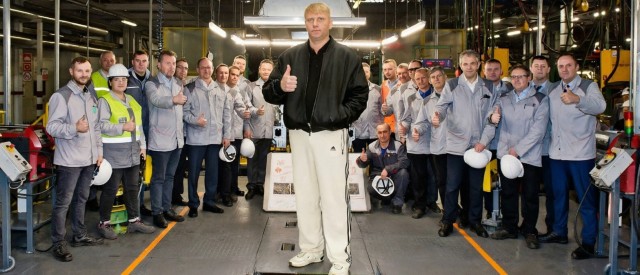 Сотрудников АвтоВАЗа снова переводят на четырёхдневную рабочую неделю со следующего месяца