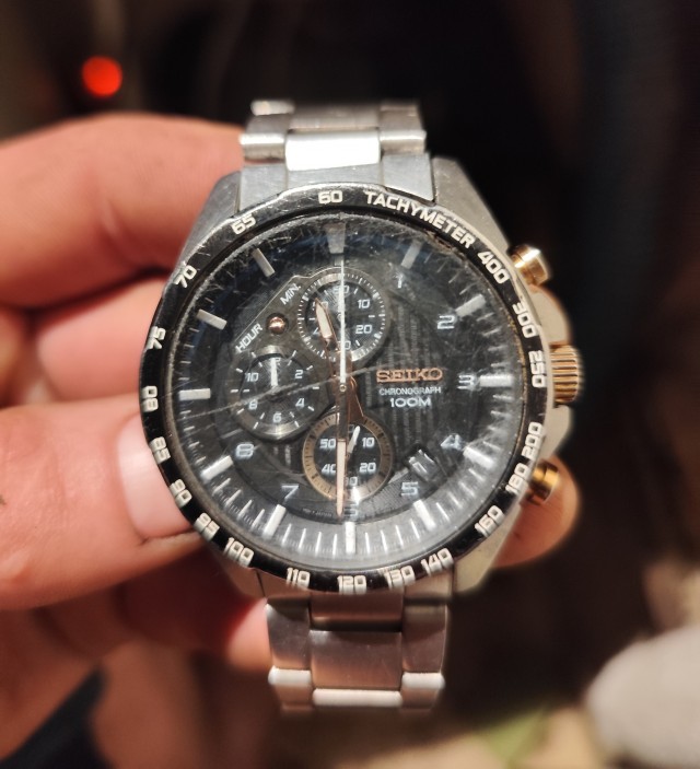 На дне Тихого океана нашли работающие часы Rolex