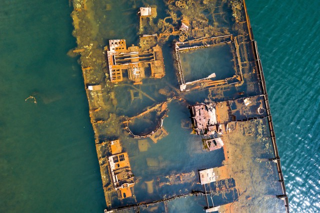 Кладбище военных кораблей на острове Русский