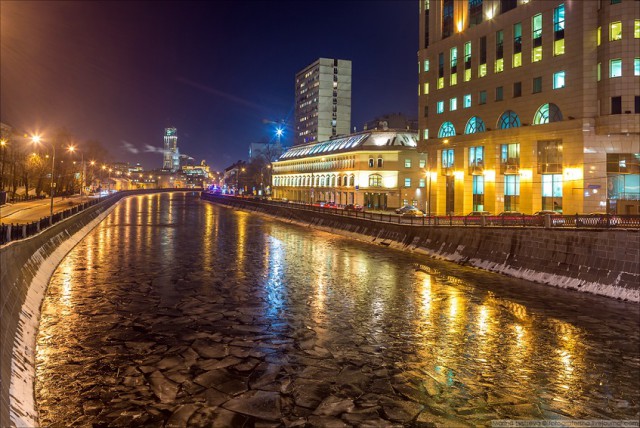 Москву сковали льды