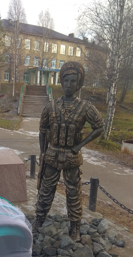 Краснодарцы раскритиковали памятник кубанским участковым