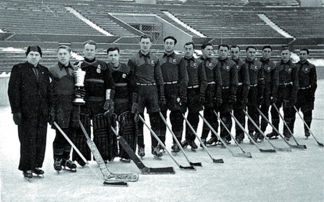 Хоккей России. От первого вбрасывания до золота олимпиады