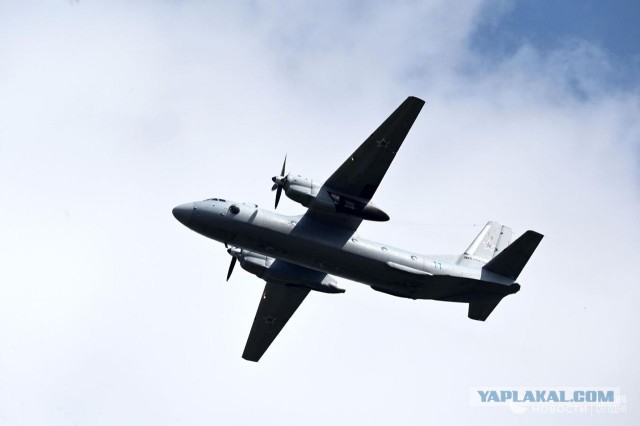 Самолет Ан-26, выполнявший технический рейс, упал в Запорожской области