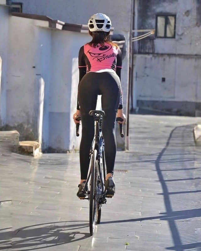 Спортивные девчата!