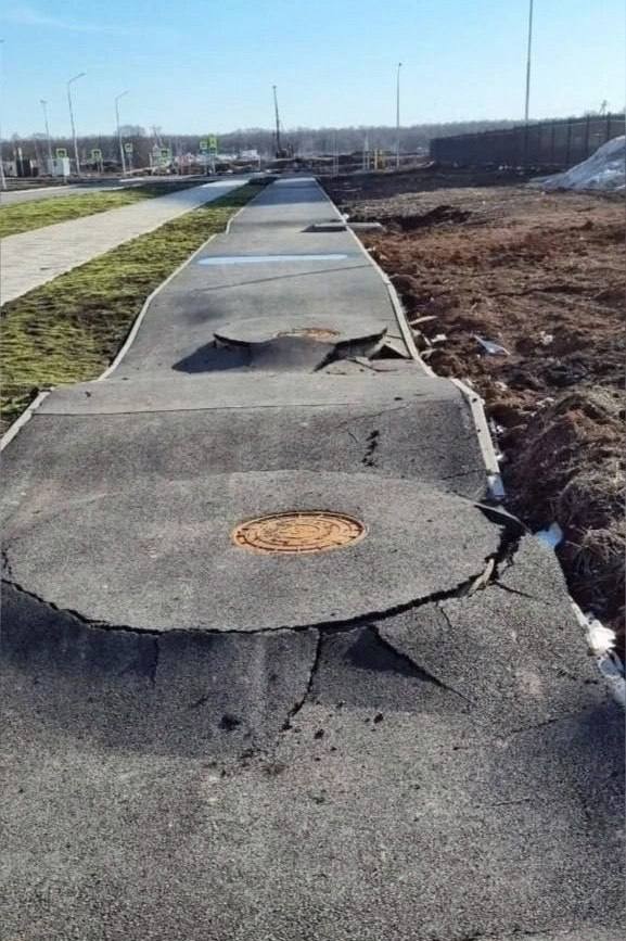 Тротуар за 170 миллионов рублей продержался в Уфе всего год