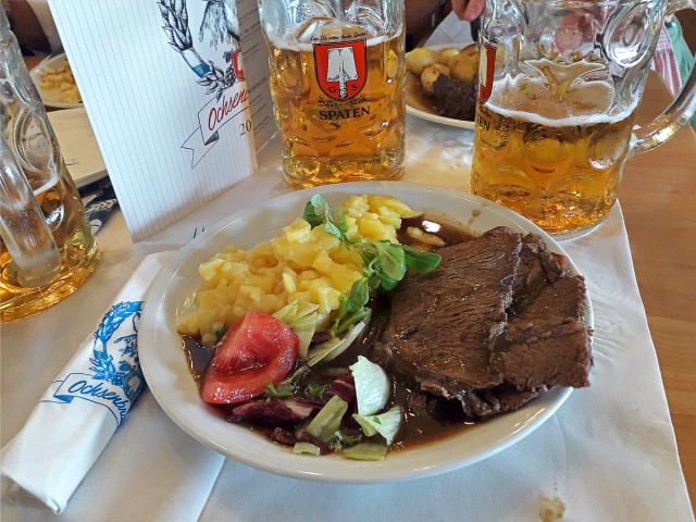Еда на Октоберфесте: посетители Wiesn платят за это блюдо 229 евро