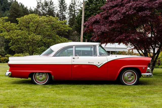 Impala и Crown Victoria. Самые первые