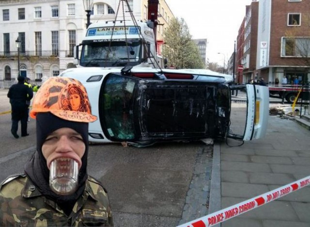 Девушка "припарковала" RangeRover