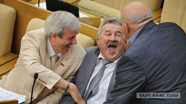 Госдума установила МРОТ в размере 6204 рубля