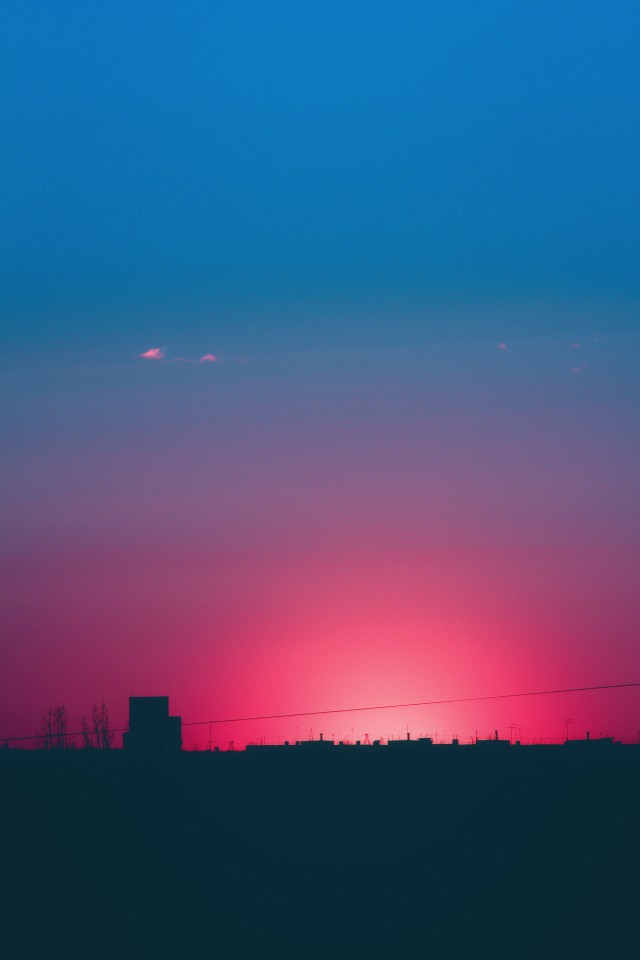Солнце, небо и лунища