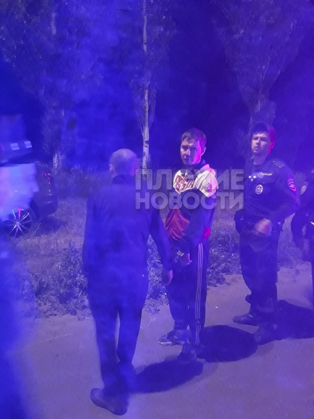 В Тольятти пьяный лихач впечатал в столб легковушку, за рулем которой находилась мать двоих детей на уроке вождения