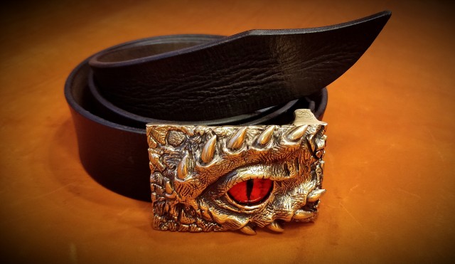 Сапожник с сапогами