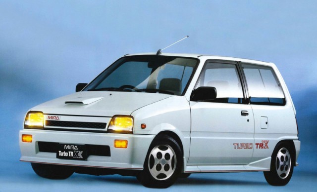 Невероятные «фишки» японских автомобилей 80-х