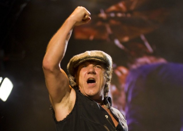 Попался на глаза плакат Manowar