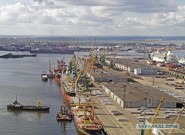 Российские порты заставляют Прибалтику