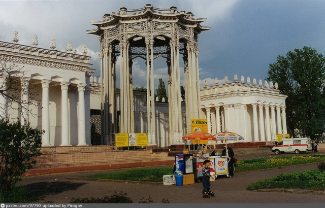 Прогулка по Москве 1999 года