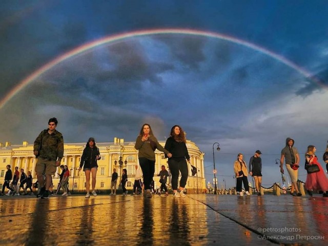 100 честных фотографий России, которые вы никогда не увидите на открытках от уличного фотографа Александра Петросяна