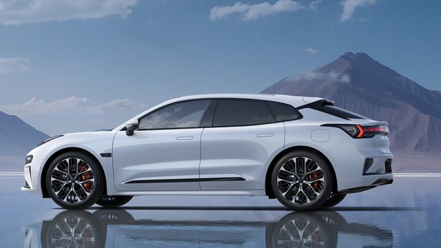 Zeekr представила обновленный электромобиль 001