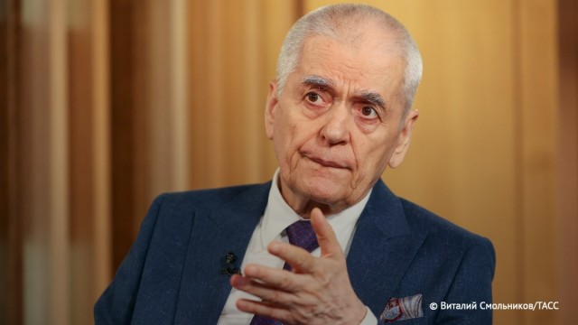 Мне кажется с такими ценами на бухлишко скоро за пользуется