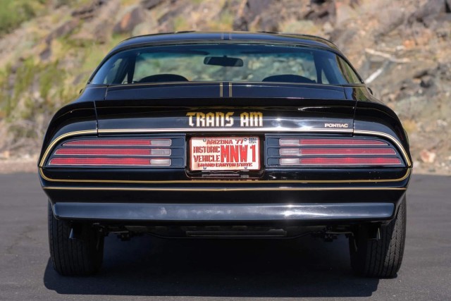 1977 Pontiac Firebird Trans Am Y82. Автопятница №147