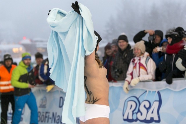 Отмороженная титька 2013 (18+)