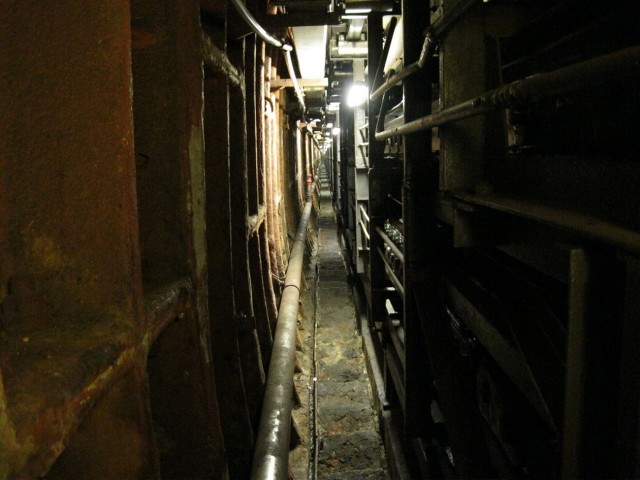 Правдивые заметки сотрудников петербургского метро, которое является одним из самых глубоких в мире