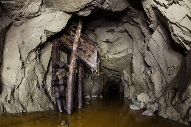 Заброшенный рудник в русской Арктике с оставленными 100 лет назад посланиями
