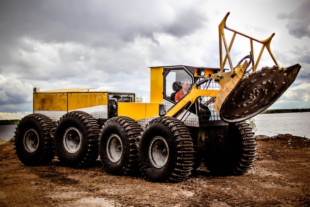 Единственный в мире плавающий мульчер