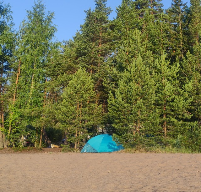 Палатки