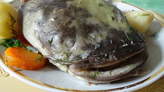 Мясо свиных голов
