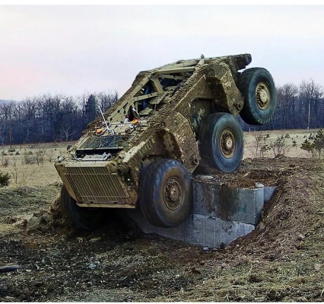 Представлен 16-тонный беспилотник «Зубило»