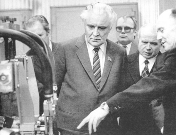 Киевский наместник от клана Днепропетровской мафии