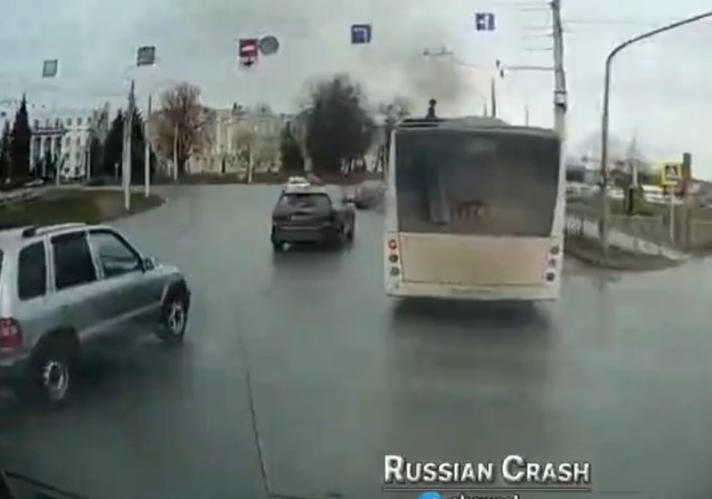 Приложил учителя.