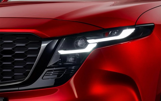 Mazda Motor провела мировую премьеру компактного кроссовера CX-5 нового (третьего по счету) поколения