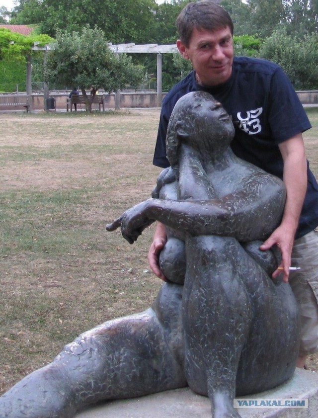 Бронзовые сиськи и жопа