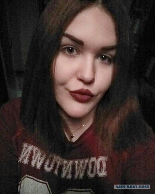 «Подходят чаще всего группой, просят «пояснить за шмот». Почему подростки избивают сверстников из-за поддельной одежды?