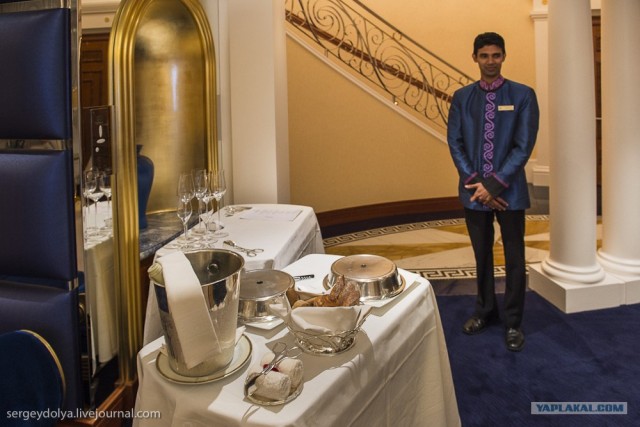 Д.Р. в Бурдж Аль Араб