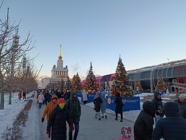 Большой рассказ о новогодней Москве