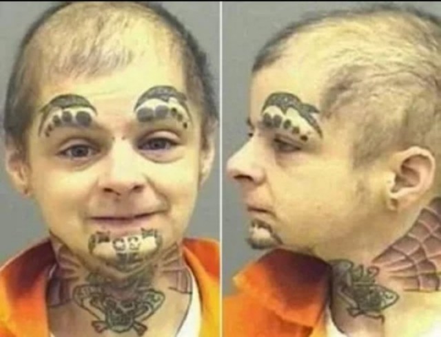 *Зачёркнуто*