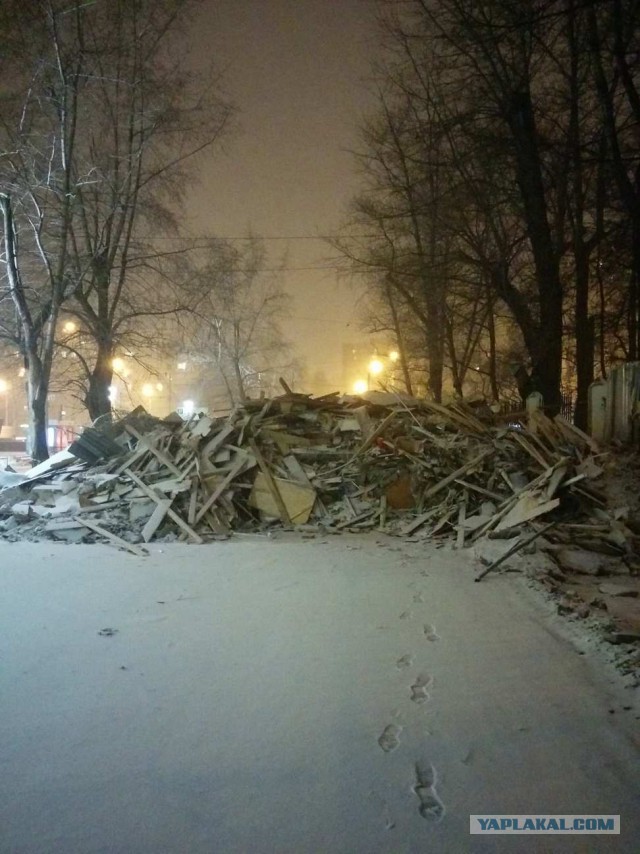 Снос торговых зданий в Москве
