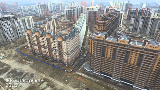 За стенами гетто: почему в США сначала появились, но быстро были уничтожены привычные нам спальные районы