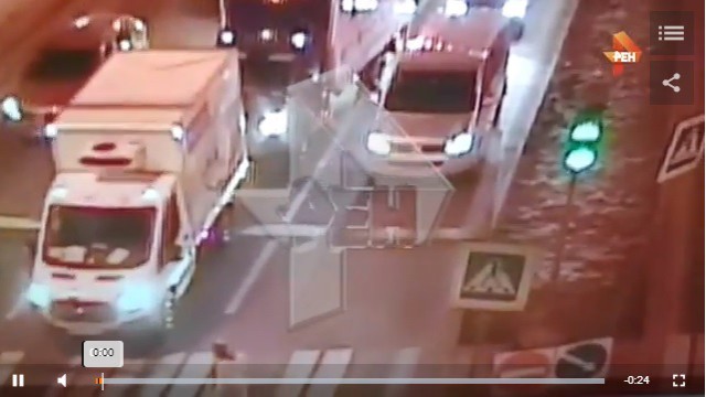 Очевидцы пытались линчевать задавившую пешехода автоТП в Москве
