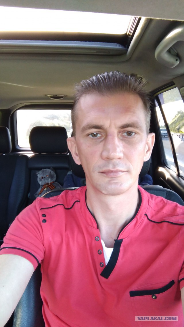 Мадам не первой свежести охомутала сыночку
